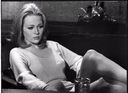 Only high quality pics and photos with faye dunaway. Pin On Mood Board
