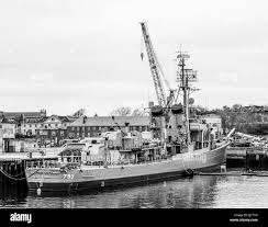 United states navy yard hi-res stock photography and images - Alamy