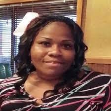 Dixie Dillard's Instagram, Twitter & Facebook