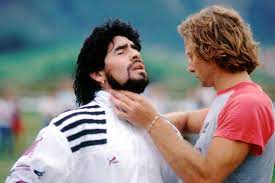 Ile dzieci miał boski diego? Diego Maradona Film Rezensionen De