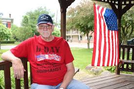 Two veterans connect to holiday's meaning