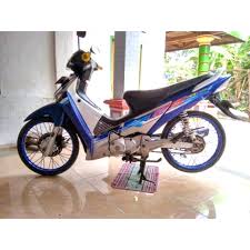 Gan mtor saya supra x 125 karbu jika kabel kuning untuk lampu dipindah/dijadikan pengisian aki apakah bisa. Modifikasi Standar Motor Supra X 125 Warna Hitam Arena Modifikasi