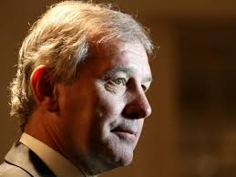 Große auswahl & kostenloser versand! There S No Danger That I Would Not Bring Roy Keane In Bryan Robson On Keane Fergie Newstalk