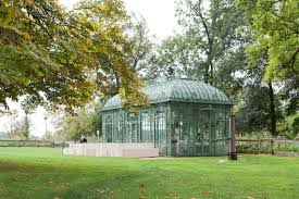 Schloss Diedersdorf Hochzeit Im Seepavillon Als Freie Trauung Grune Natur Das Wunderschone Schlossgelande Die Alte Dorfkirche Da Hochzeit Trauung Pavillon