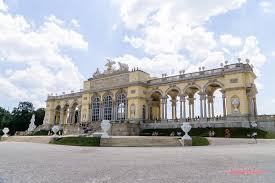 Wien In 3 Tagen Von Marchenschloss Bis Freizeitpark Evaexplora Freizeitpark Wien Reisen Marchenschloss