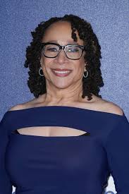 Forget Donna In Suits LA, Sarah Rafferty Needs To Return To Chicago Med More