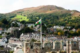 It is bordered by england to the east, the irish sea to the north and west, and the bristol channel to the south. This Is Why Wales Is Called Wales Wales Online