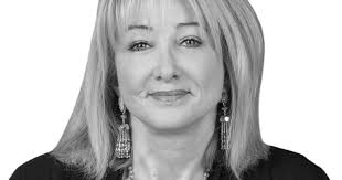 Susan Arledge's Instagram, Twitter & Facebook