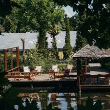 Dumna i szczęśliwa chwali się swoim synem na portalach społecznościowych Co Zobaczyc W Augustowie Atrakcje Augustowa I Okolicy