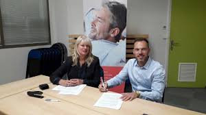 Entretien des parties communes + sortie des poubelles. Home Partner La Conciergerie Ouvre Une Nouvelle Enseigne Sur L Ile De La Reunion