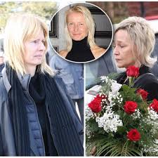 Jump to navigation jump to search. Petra Kvitova Na Pohrbu Jany Novotne Vzdycky Jsem Obdivovala Jeji Bojovnost