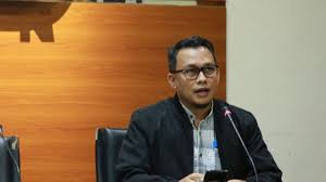 Hotma membantah bila polri menghambat upaya kpk melakukan penyidikan dalam kasus pengadaan alat simulator sim di korlantas polri. Hotma Sitompul Marwan Dasopang To Cita Citata Called At The Social Assistance Session Kpk Asks The