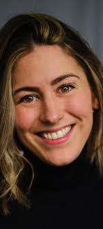 Lois Mackie's Instagram, Twitter & Facebook