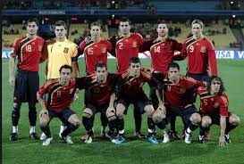 The first spain national football team was constituted in 1920, with the main objective of finding a team that would represent spain at the summer olympics held in belgium in that same year. Espagne Equipe Nationale De Football Acheter Maillots De Foot Pas Cher En Maillotpascher Fr Com