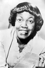 Marion Buckingham's Instagram, Twitter & Facebook