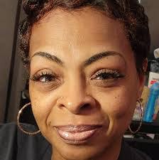 April Pledger's Instagram, Twitter & Facebook