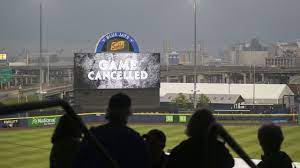The toronto blue jays and boston red sox were rained out tuesday night by a heavy storm and rescheduled as part of a doubleheader wednesday. Red Sox Blue Jays Game Postponed Will Be Made Up In Toronto