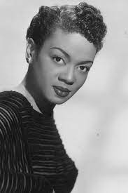 The Women Who Became Hair Icons During The Harlem Renaissance Renaissance Hairstyles Hair Icon Vintage Hairstyles