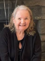 Edna Lee's Instagram, Twitter & Facebook