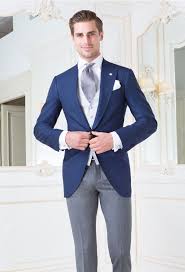 Visualizza altre idee su sposo, vestito da sposa, completo da uomo. Tight Vestito With Sweater Store Be461 Ca09f