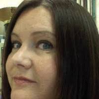 Erin Warnock's Instagram, Twitter & Facebook