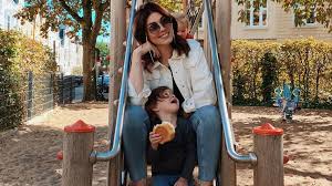 Mom düsseldorf ira.meindl@gmail.com podcast on itunes & spotify mommymommysuperhero founder of @houseoflittlelabels. Endlich Ex Gntm Star Ira Meindl Verrat Das Baby Geschlecht Promiflash De
