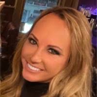 Roxanne Lenz's Instagram, Twitter & Facebook