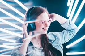 Find best synthwave wallpaper and ideas by device, resolution, and quality (hd, 4k) if you own an iphone mobile phone, please check the how to change the wallpaper on iphone page. 18 Best Synthwave Music Soundtracks Rainy Retro Beats