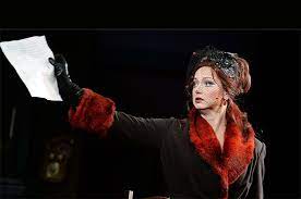 В малом театре она работала с 1987. Qe8ifd0fgkce M