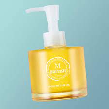 The idea of putting oil directly in the hair can seem counterintuitive, especially to anyone with naturally oily hair. The Klog Review Of The British M Hair Oil That Saves Dyed Hair