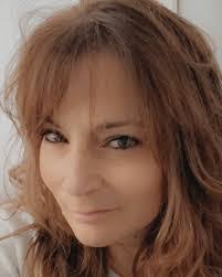 Deborah Mcdade's Instagram, Twitter & Facebook