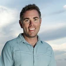 Simon Pierce's Instagram, Twitter & Facebook