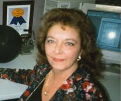 Samantha Otto's Instagram, Twitter & Facebook