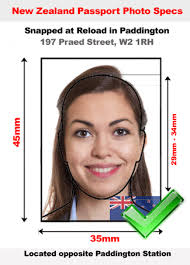 Malaysia passport photos 30 x 50 mm. Passport Malaysia Size Pixel