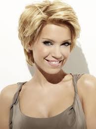 sylvie van der vaart so stylish sind ihre frisuren kurze haare frisieren frisuren kurzhaarfrisuren