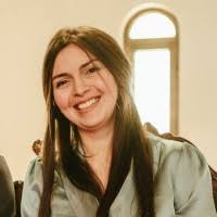 100+ Profile mit dem Suchbegriff „Nadia“