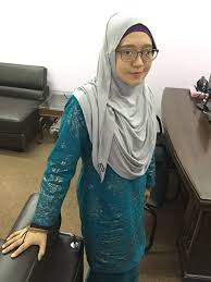 Pesuruhjaya sumpah bukan lah saksi pada sesuatu perjanjian atau akuan tetapi sumpah diangkat dihadapan pesuruhjaya sumpah. Waktu Solat Malaysia Waktu Solat Dot Net
