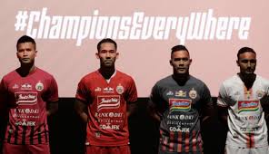 Seragam baru itu dipamerkan dalam acara launching di epicentrum xxi, kuningan, jakarta selatan, jumat, 17 mei 2019. Foto Persija Perkenalkan Pemain Dan Jersey Baru Untuk Berlaga Di Liga 1 2019 Indonesia Bola Com