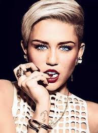 30 Celebrities Who Believe In Ghosts Unluler Miley Cyrus Sac