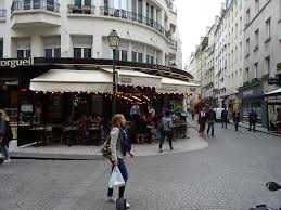 Whispering Out Loud Here Stay In The 2nd Arrondissement Of Paris Paris City Charles De Gaulle Airport Paris