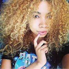 Mixed girls are known to have the frizziest curls which can be quite hard to handle. Blonde Hair Mixed Girls With Blonde Hair