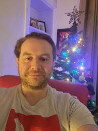 Bookshop owner forced into Christmas self-isolation fears for his staff