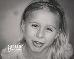 Annie Eshelman's Instagram, Twitter & Facebook