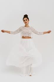 We make breathtaking wedding dresses for fashion forward brides like you. Boho Brautmode Zum Kombinieren Victoria Rusche 2019 Lieschen Heiratet