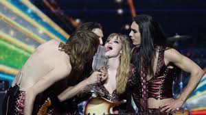 Italy narrowly pipped a handful of rivals to win a colorful and kitsch eurovision song contest in the netherlands on saturday, scoring victory on the continent's biggest stage after an early test. Vm833ejzzhdm M