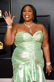Grammy live | 2021 grammy awards. Lizzo In Custom Balmain At The 2021 Grammy Awards Popsugar Fashion