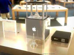 Wondering What Apple S 3d Printer Might Look Like Check Out Martin Hajek S Iprinter Concept 3d Printing Business Printer 3d Printer
