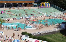 Piscine Et Complexe Nautique Aquagliss Freyming Merlebach Ticket Price Timings Address Triphobo