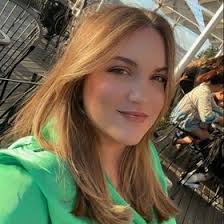 Mia Cabrera (miatopic)