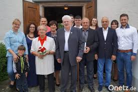 Sammlung von elke schmidt • zuletzt aktualisiert: Diamantene Hochzeit Gottesdienst Als Dank Fur Lange Ehe Onetz